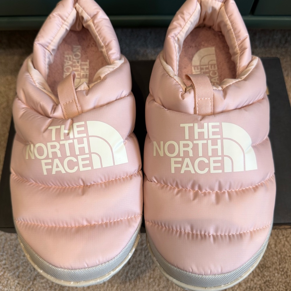 The North Face Women’s Nuptse Mule - Pink